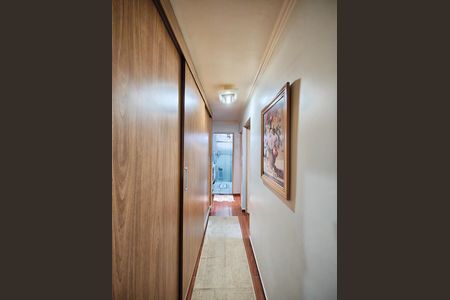 Apartamento à venda com 82m², 2 quartos e 1 vagaCorredor - Quartos