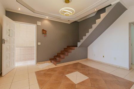 Casa para alugar com 3 quartos, 168m² em Parque das Flores, Mauá
