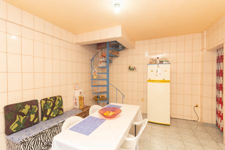 Casa à venda com 88m², 1 quarto e 4 vagas Casa à venda com 88m², 1 quarto e 4 vagasCozinha 1