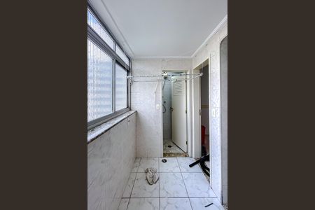 Apartamento para alugar com 107m², 3 quartos e 1 vagaÁrea de Serviço