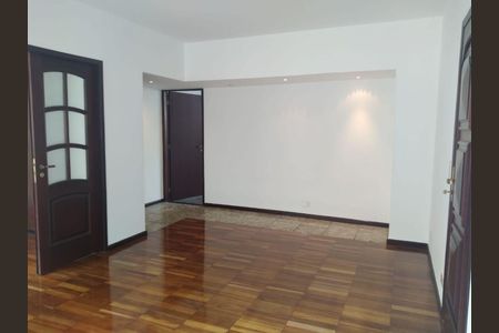 Apartamento para alugar com 130m², 3 quartos e 2 vagas