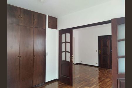 Apartamento para alugar com 130m², 3 quartos e 2 vagas
