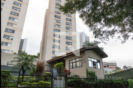 Apartamento à venda com 55m², 2 quartos e 1 vaga Apartamento à venda com 55m², 2 quartos e 1 vagaFachada e portaria
