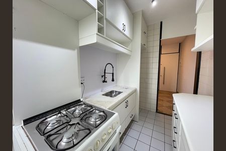 Apartamento à venda com 55m², 2 quartos e 1 vaga Apartamento à venda com 55m², 2 quartos e 1 vagaCozinha