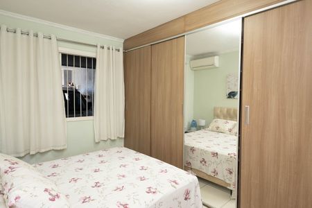 Casa à venda com 90m², 3 quartos e 2 vagas Casa à venda com 90m², 3 quartos e 2 vagasQuarto 1