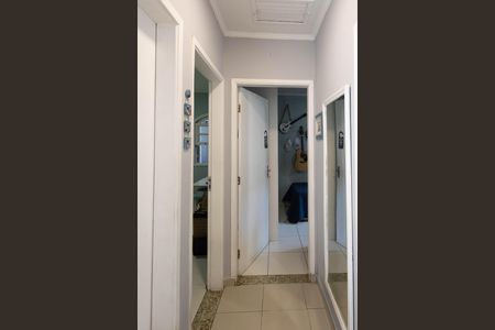 Corredor de casa à venda com 3 quartos, 90m² em Vila Pedra Branca, São Paulo