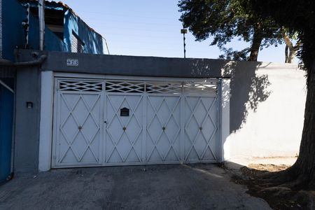 Casa à venda com 90m², 3 quartos e 2 vagas Casa à venda com 90m², 3 quartos e 2 vagasFachada