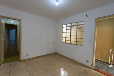 Casa para alugar com 111m², 3 quartos e 2 vagas Casa para alugar com 111m², 3 quartos e 2 vagasSala