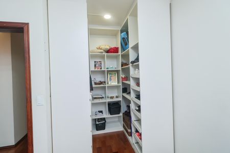 Apartamento para alugar com 89m², 3 quartos e 2 vagas Apartamento para alugar com 89m², 3 quartos e 2 vagasCloset