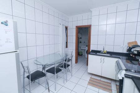 Apartamento para alugar com 89m², 3 quartos e 2 vagas Apartamento para alugar com 89m², 3 quartos e 2 vagasCozinha