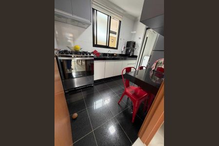 Apartamento à venda com 3 quartos, 145m² em Esplanada, Belo Horizonte