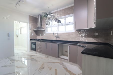 Apartamento à venda com 136m², 3 quartos e 2 vagasCozinha