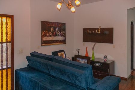 Casa para alugar com 500m², 4 quartos e 4 vagas Casa para alugar com 500m², 4 quartos e 4 vagasSala 1