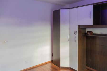 Casa para alugar com 500m², 4 quartos e 4 vagas Casa para alugar com 500m², 4 quartos e 4 vagasQuarto 4
