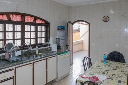 Casa para alugar com 500m², 4 quartos e 4 vagas Casa para alugar com 500m², 4 quartos e 4 vagasCozinha