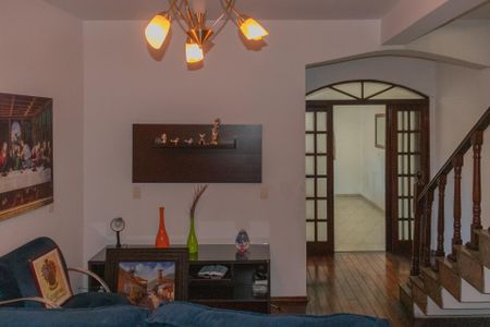 Casa para alugar com 500m², 4 quartos e 4 vagas Casa para alugar com 500m², 4 quartos e 4 vagasSala 1