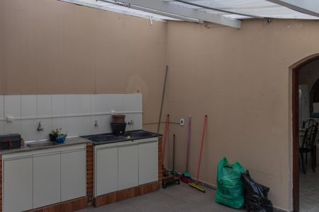 Casa para alugar com 500m², 4 quartos e 4 vagas Casa para alugar com 500m², 4 quartos e 4 vagasLavanderia