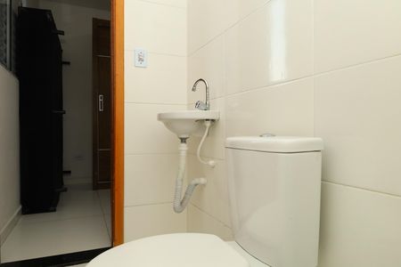 Banheiro de apartamento para alugar com 1 quarto, 24m² em Itaquera, São Paulo