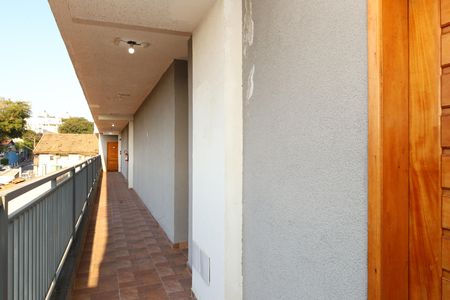 Área comum - Saguão do andar de apartamento para alugar com 1 quarto, 24m² em Itaquera, São Paulo
