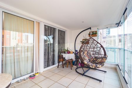 Varanda de apartamento à venda com 3 quartos, 100m² em Vila Regente Feijó, São Paulo