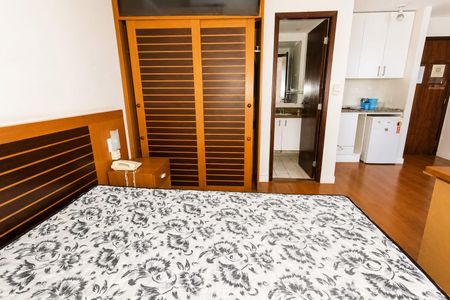 Studio para alugar com 27m², 1 quarto e 1 vaga Studio para alugar com 27m², 1 quarto e 1 vagaSala - Dormitório