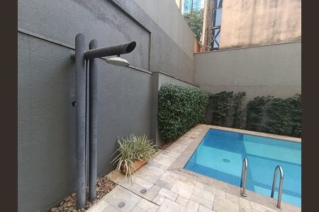 Studio para alugar com 27m², 1 quarto e 1 vaga Studio para alugar com 27m², 1 quarto e 1 vagaPiscina - Ducha