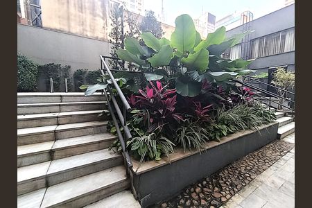 Studio para alugar com 27m², 1 quarto e 1 vaga Studio para alugar com 27m², 1 quarto e 1 vagaPiscina Piscina - Ducha