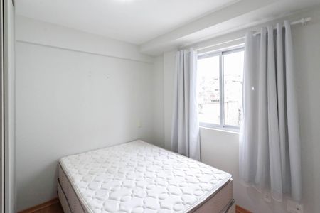 Suíte  de apartamento à venda com 2 quartos, 50m² em Sagrada Família, Belo Horizonte