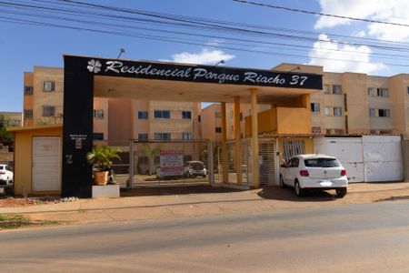 Fachada de apartamento à venda com 2 quartos, 50m² em Riacho Fundo Ii, Brasília