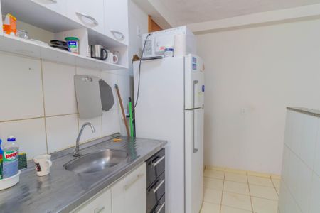 Cozinha de apartamento à venda com 2 quartos, 50m² em Riacho Fundo Ii, Brasília