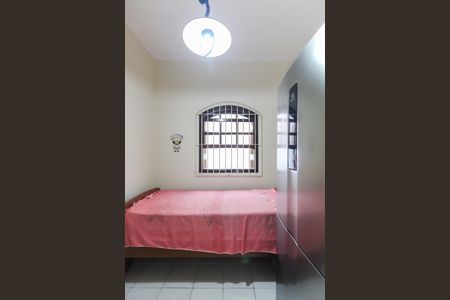 Casa à venda com 250m², 3 quartos e 2 vagasQuarto de Serviço