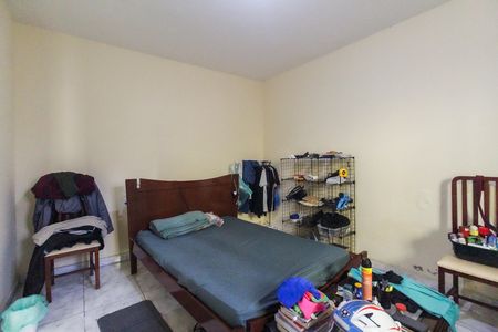 Casa à venda com 250m², 3 quartos e 2 vagasQuarto Casa 2