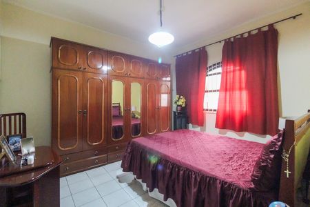 Casa à venda com 250m², 3 quartos e 2 vagasQuarto 1