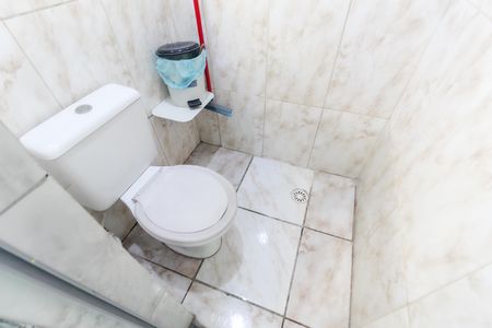 Casa à venda com 250m², 3 quartos e 2 vagasBanheiro Casa 2
