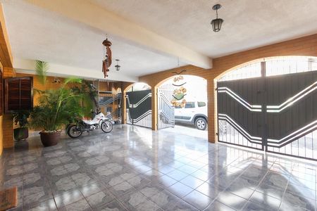 Casa à venda com 250m², 3 quartos e 2 vagasGaragem