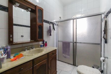 Casa à venda com 250m², 3 quartos e 2 vagasBanheiro