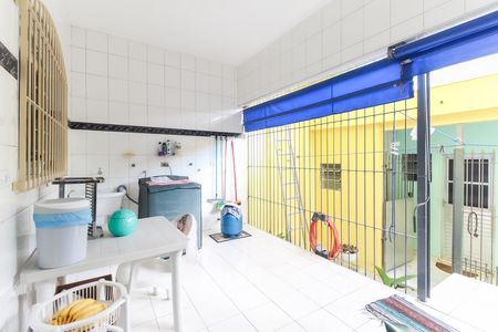 Casa à venda com 250m², 3 quartos e 2 vagasÁrea de Serviço