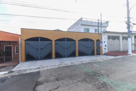 Casa à venda com 250m², 3 quartos e 2 vagasFachada