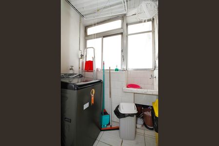 Apartamento à venda com 81m², 2 quartos e 1 vagaÁrea de Serviço