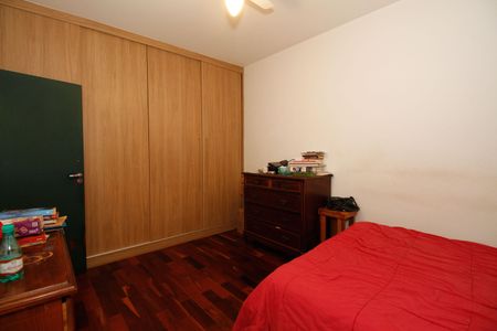 Apartamento à venda com 81m², 2 quartos e 1 vagaQuarto