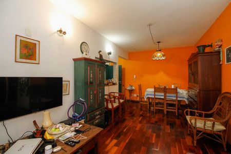 Apartamento à venda com 81m², 2 quartos e 1 vagaSala
