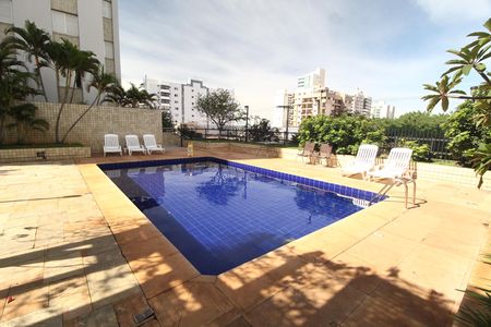 Apartamento para alugar com 100m², 3 quartos e 1 vagaÁrea comum - Piscina