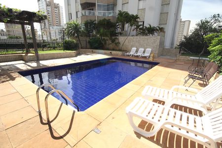 Apartamento para alugar com 100m², 3 quartos e 1 vagaÁrea comum - Piscina