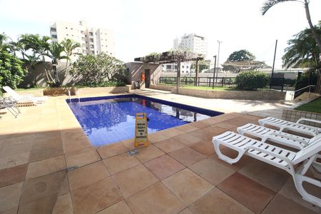 Apartamento para alugar com 100m², 3 quartos e 1 vagaÁrea comum - Piscina