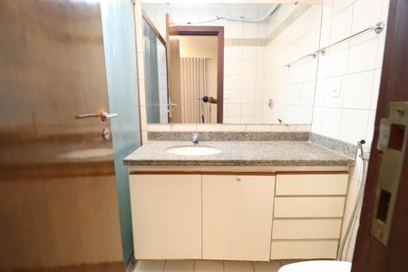 Apartamento para alugar com 100m², 3 quartos e 1 vagaBanheiro do Quarto 3