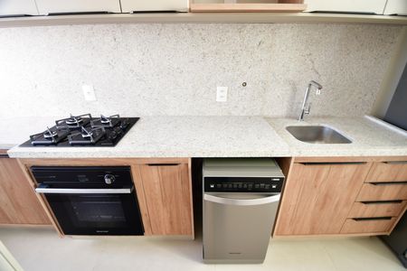 Cozinha de apartamento à venda com 1 quarto, 44m² em Centro, Campinas