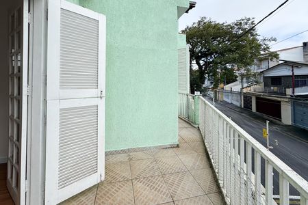 Casa para alugar com 180m², 3 quartos e 1 vagaSacada - Suíte