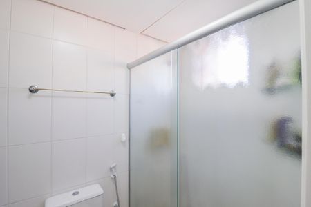 Apartamento à venda com 108m², 3 quartos e 2 vagas Apartamento à venda com 108m², 3 quartos e 2 vagasBanheiro da Suíte