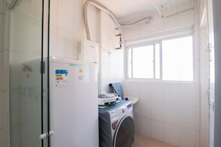 Apartamento à venda com 108m², 3 quartos e 2 vagas Apartamento à venda com 108m², 3 quartos e 2 vagasCozinha e Área de Serviço
