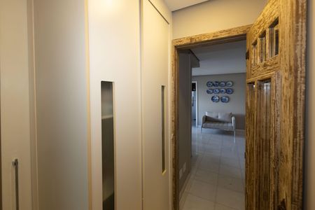 Apartamento à venda com 87m², 2 quartos e 2 vagas Apartamento à venda com 87m², 2 quartos e 2 vagasCorredor dos Quartos